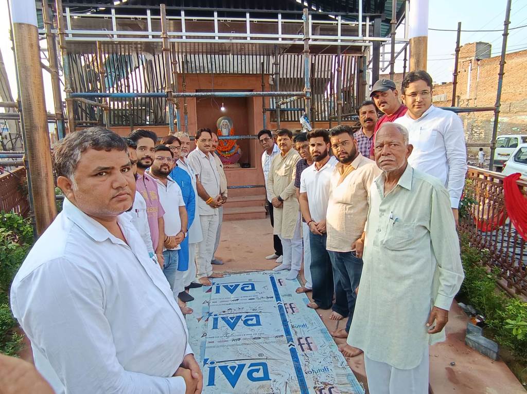 Bharatiya Janata Party Hansi celebrated Maharishi Valmikis birth anniversary with great enthusiasm
